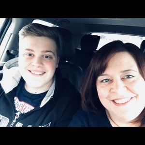 Meet your Posher, Dana